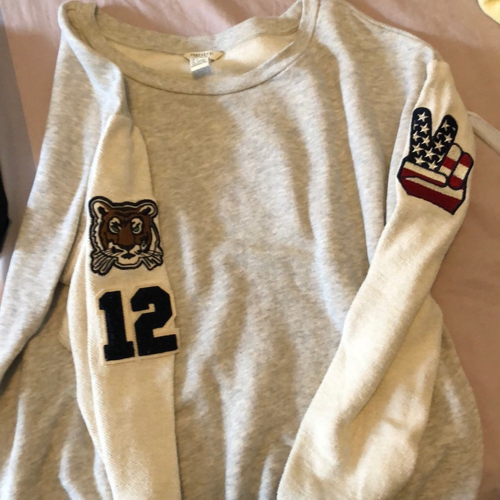 Forever 21 crew neck